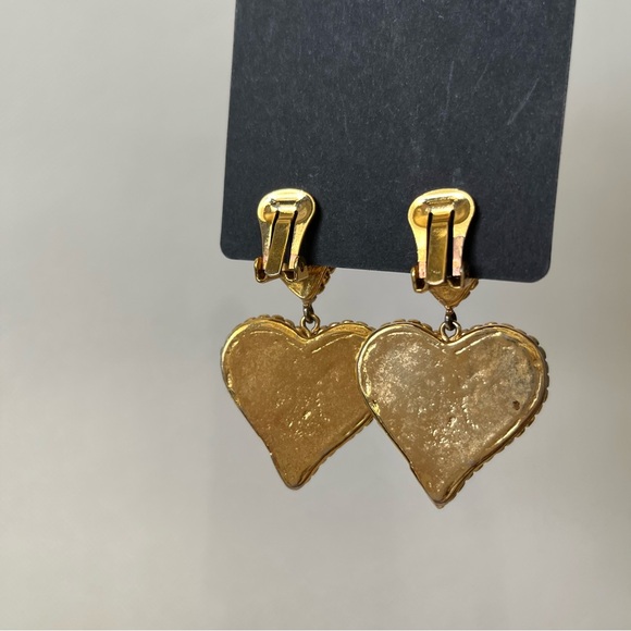 Vintage Gold Tone Large Chunky Hearts Clip On Earrings - Picture 2 of 5